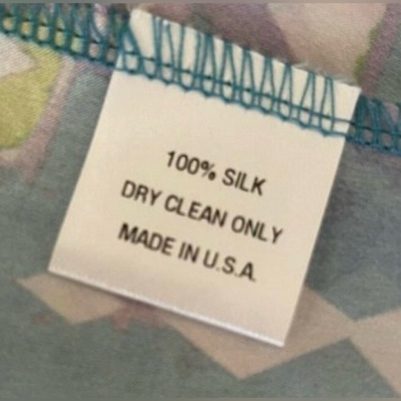 NWOT ❤️SALE❤️ 100% Silk Alice & Trixie/Stitch Fix Top. GORGEOUS COLORS! - Picture 15 of 16